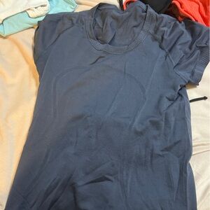 Lululemon athletic top